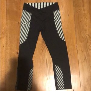 Lululemon cropped leggings